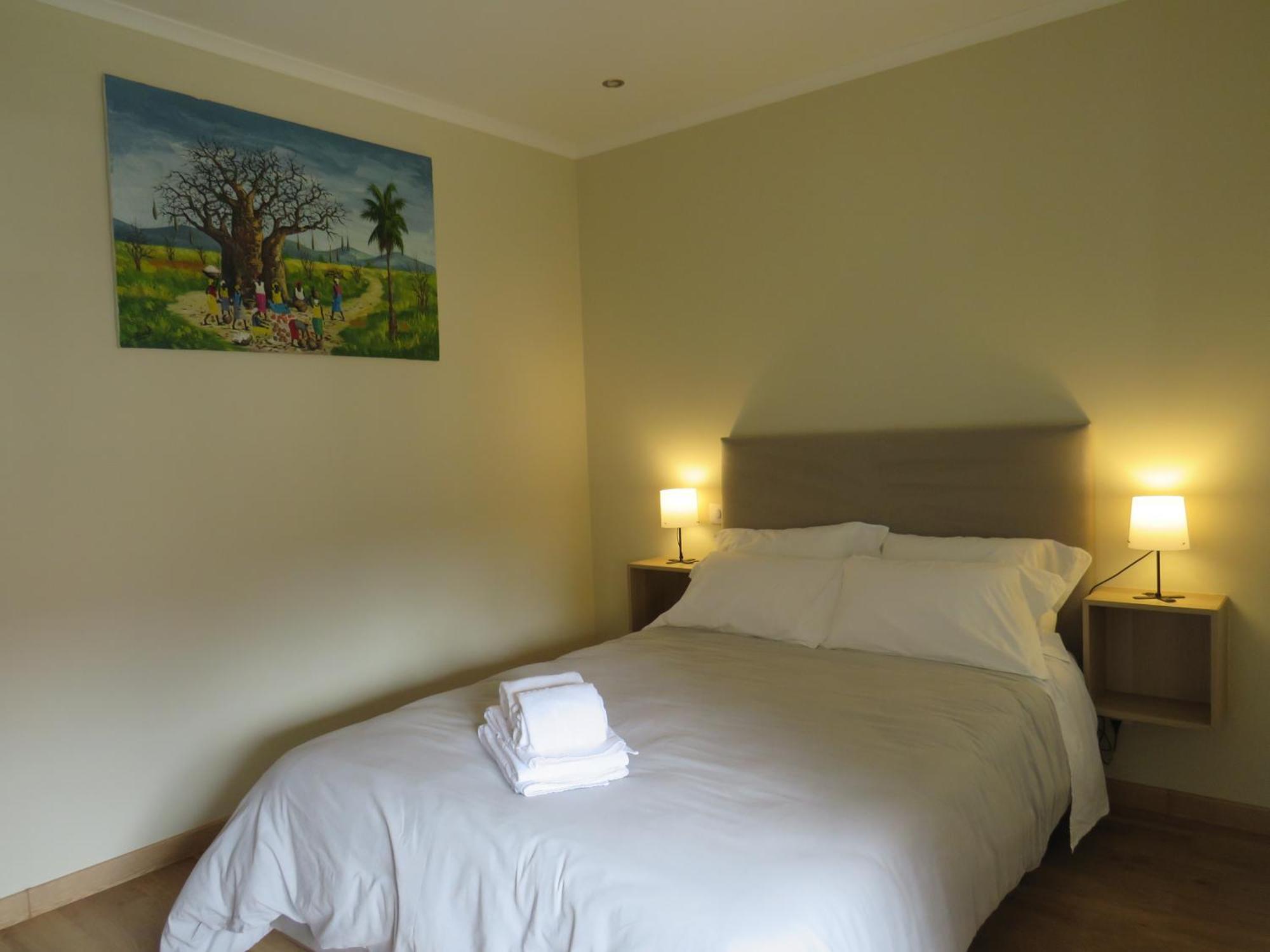 Acacias Rubras Hostel เฟร์เรย์รา โด เซเซเร ห้อง รูปภาพ